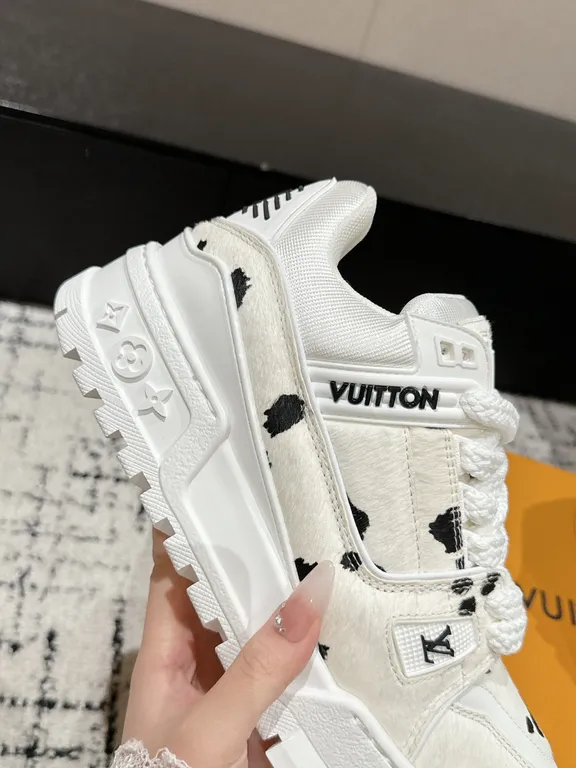 Louis Vuitton Shoe 